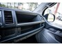 Volkswagen Transporter 2.0 TDI 150pk L2 Dubbel cabine DSG aut. | Trekhaak | Parkeerhulp | Navigatie |