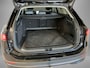 Volkswagen Passat Variant 1.5eTSI/150PK Elegance Business DSG · Trekhaak · Camera · Apple/Android Car Play · Navigatie · Dodehoeksensoren · Massage · Stoelverwarming ·