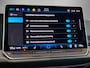 Volkswagen Passat Variant 1.5eTSI/150PK Elegance Business DSG · Trekhaak · Camera · Apple/Android Car Play · Navigatie · Dodehoeksensoren · Massage · Stoelverwarming ·