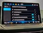 Volkswagen Passat Variant 1.5eTSI/150PK Elegance Business DSG · Trekhaak · Camera · Apple/Android Car Play · Navigatie · Dodehoeksensoren · Massage · Stoelverwarming ·
