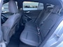 Ford Focus Wagon 1.0 EcoBoost Hybrid ST Line AUTOMAAT | STOEL, STUUR &VOORRUITVERWARMING| CLIMATE CONTROL| PARKEERSENSOREN V+A| DAB| NAVIGATIE+ APPLE CARPLAY/ANDROID AUTO|