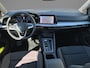 Volkswagen Golf Variant 1.0eTSI/110PK Life DSG · Navigatie · Camera + Parkeersensoren · Apple/Android Car Play · Stoelverwarming · Elektrische stoelverstelling ·