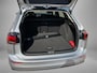 Volkswagen Golf Variant 1.0eTSI/110PK Life DSG · Navigatie · Camera + Parkeersensoren · Apple/Android Car Play · Stoelverwarming · Elektrische stoelverstelling ·
