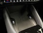 Alfa Romeo Junior Elettrica Automaat 156PK Adaptieve Cruise Control LMV 18 inch Full Led Matrix Parkeer sensoren Navigatie Apple Carplay / Android auto Climate Control