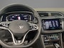 Volkswagen Tiguan 1.4 TSI 245pk DSG eHybrid R-Line Business+ · Panoramadak · Camera · IQ.Light · Apple/Android Car Play · Navigatie · 19'' Inch ·