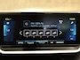 Peugeot e-2008 EV Allure 50 kWh - 1 FASE LADEN - SOH 89.44%!! - PARKEERSENSOREN VOOR & ACHTER - 360 GRADEN CAMERA - APPLE CARPLAY/ANDROID AUTO - CLIMATE CONTROL - NAVIGATIE - CRUISE CONTROL - KEYLESS START