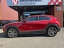 Mazda CX-30 2.0 e-SkyActiv-X M Hybrid Luxury 180 PK!! // NAVI // LEDER // SCHUIFKANTELDAK // TREKHAAK // CAMERA // MEMORY SEATS // BOSE AUDIO