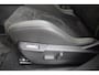 Abarth 600e SCORPIONISSIMA 280PK 54 kWh | SABELT PERFORMANCE SPORT STOELEN/BEKLEDING | ENGINE SOUND GENERATOR | PACK DESIGN SCORPIONISSIMA | PACK TECH SCORPIONISSIMA | PACK WINTER (STOEL VERWARMING/VOORRUITVERWARMING) | PACK SCORPION | 20" LICHTMETALEN VELGEN | ABARTH BODYKIT | 360° PARKEERSENSOREN | REMKLAUWEN GROEN | ELEKTRISCH BEDIENBARE BESTUURDERSSTOEL | AMBIANCE INTERIEUR VERLICHTING | ACHTERUITRIJ CAMERA | ADAPTIVE CRUISE CONTROL | DRAADLOZE APPLE CARPLAY/ANDROID AUTO | DODEHOEK DETECTIE | DC SNELLAAD FUNCTIE | DRAADLOZE APPLE CARPLAY/ANDROID AUTO | ELEKTRISCH BEDIENBARE ACHTERKLEP MET VOETSENSOR | KEYLESS ENTRY/START | "TORSEN" MECHANISCH SPERDIFFERENTIEEL | "ALCON" REMSCHIJVEN EN KLAUWEN |