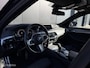 BMW 5-Serie Touring 520i Touring/M-pakket/Pano/Trekhaak/Headup/ambient/19inch