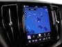 Volvo XC60 2.0 B4 Plus Dark (Elek. trekhaak + achterklep / Camera / Navi / Stoel- stuurverw.)