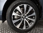 Volvo XC60 2.0 B4 Plus Dark (Elek. trekhaak + achterklep / Camera / Navi / Stoel- stuurverw.)