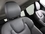 Volvo XC60 2.0 B4 Plus Dark (Elek. trekhaak + achterklep / Camera / Navi / Stoel- stuurverw.)