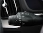 Volvo XC60 2.0 B4 Plus Dark (Elek. trekhaak + achterklep / Camera / Navi / Stoel- stuurverw.)