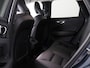 Volvo XC60 2.0 B4 Plus Dark (Elek. trekhaak + achterklep / Camera / Navi / Stoel- stuurverw.)