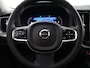 Volvo XC60 2.0 B4 Plus Dark (Elek. trekhaak + achterklep / Camera / Navi / Stoel- stuurverw.)