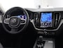 Volvo XC60 2.0 B4 Plus Dark (Elek. trekhaak + achterklep / Camera / Navi / Stoel- stuurverw.)