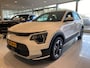 Kia Niro EV Light 64.8 kWh | Achteruitrijcamera | 17” LM velgen | Adaptieve cruise control | Navigatie |