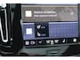 Volvo XC40 Recharge P8 AWD R-Design / Trekhaak / Panoramadak / Camera / Keyless / Harman Kardon / 19'' / Half leder / Stuur+Stoelverwarming / DAB / Dodehoek / ACC