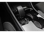 Volvo XC40 Recharge P8 AWD R-Design / Trekhaak / Panoramadak / Camera / Keyless / Harman Kardon / 19'' / Half leder / Stuur+Stoelverwarming / DAB / Dodehoek / ACC