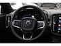 Volvo XC40 Recharge P8 AWD R-Design / Trekhaak / Panoramadak / Camera / Keyless / Harman Kardon / 19'' / Half leder / Stuur+Stoelverwarming / DAB / Dodehoek / ACC