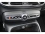 Volvo XC40 Recharge P8 AWD R-Design / Trekhaak / Panoramadak / Camera / Keyless / Harman Kardon / 19'' / Half leder / Stuur+Stoelverwarming / DAB / Dodehoek / ACC