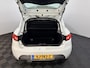 Renault Clio 90PK TCe GT-line | Lichtmetalen Velgen | Panoramadak | Parkeersensoren | Climate Control | Sportstoelen | Cruise Control | Full LED | Navi | Bluetooth | Armsteun | Keyless Entry |