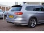 Volkswagen Passat Variant 1.5 TSI Highline Business R-Line | Automaat | Navigatie | CarPlay | Elek. Pakket | Trekhaak | Inruil mog