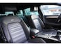 Volkswagen Passat Variant 1.5 TSI Highline Business R-Line | Automaat | Navigatie | CarPlay | Elek. Pakket | Trekhaak | Inruil mog