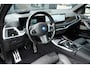 BMW X5 xDrive50e M Sport | 489 PK | Pano | HUD | 360° | Luchtvering | BMW X5 xDrive50e M Sport 489 PK Plug-in Hybrid met 3.0 zescilinder, xDrive, luchtvering, panoramadak, Head-Up Display, 360° camera, adaptieve cruise control, 22-inch velgen, lederen interieur