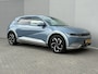 Hyundai Ioniq 5 Lounge 77.4 kWh / SOH 100% / Fabrieksgarantie tot 12-2027 / CCS snelladen / Head Up Display / Warmtepomp / Trekgewicht 1600 kg / Elektrische achterklep / Stuur- Stoel & Achterbank verwarming / Rondomzicht camera / Bose Audio Systeem / Adaptief cruise control /