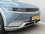 Hyundai Ioniq 5 Lounge 77.4 kWh / SOH 100% / Fabrieksgarantie tot 12-2027 / CCS snelladen / Head Up Display / Warmtepomp / Trekgewicht 1600 kg / Elektrische achterklep / Stuur- Stoel & Achterbank verwarming / Rondomzicht camera / Bose Audio Systeem / Adaptief cruise control /