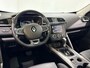 Renault Kadjar 140PK TCe Intens Automaat | Trekhaak (1500 KG) | Panoramadak | 19" Lichtmetalen Velgen | Stoelverwarming | Navi | Camera | Climate Control | Adaptieve Cruise Control | Leder |