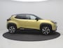 Toyota Yaris Cross 1.5 Hybrid Launch Edition / Adaptieve CC / Achteruit Rij Camera / Stoel Stuur en Vooruitverwarming / Apple Carplay / JBL Sound / Dealeronderhouden /