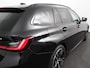 BMW 3-Serie Touring 330e M-Sport PHEV Digitale Cockpit Climate control Stoel verwarming LED Sfeer verlichting Lichtmetalen velgen Navigatie Apple carplay/ Android auto Parkeersensoren