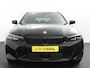 BMW 3-Serie Touring 330e M-Sport PHEV Digitale Cockpit Climate control Stoel verwarming LED Sfeer verlichting Lichtmetalen velgen Navigatie Apple carplay/ Android auto Parkeersensoren