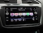 Volkswagen Tiguan 1.4 TSI eHybrid Life 245 PK| Dealeronderhouden | Navigatie | Stoelverwarming | Stuurwielverwarming | Achterklep Elektrisch | Climatronic | Digitale Cockpit | Achteruitrijcamera