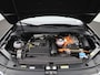 Volkswagen Tiguan 1.4 TSI eHybrid Life 245 PK| Dealeronderhouden | Navigatie | Stoelverwarming | Stuurwielverwarming | Achterklep Elektrisch | Climatronic | Digitale Cockpit | Achteruitrijcamera