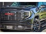 GMC Sierra DENALI 6.2 V8 426PK Full Option | De Meest Luxe Pick-Up in zijn Klasse | Comfortabele Dubbele Cabine met Royale 5 Zitplaatsen | BPM vrij | Nu Leverbaar uit Voorraad | Voorraad Nr 2252 | De specialist in Amerikaanse pick‑ups in Nederland en Europa.