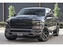Dodge Ram LIMITED 5.7 V8 402PK | HUD | 4PL WHEELS | LUCHTVERING |OPEN UILAAT KLEP | BOM VOL | GRANITE CRYSTAL | DC | CREW CAB | DUBBELE CABINE | 5 PERSOONS GRIJSKENTEKEN | EERSTE EIGENAAR | TOP STAAT 44000 KM |