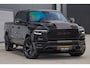 Dodge Ram LIMITED | TRAINHORN | | HUD | UITLAATKLEP | LUCHTVERING | STRIPING | PANODAK | BOM VOL | BLAUW VOORRUIT | 5.7 V8 HEMI 402PK | DC | DUBBELE CABINE | 5 PERSOONS | GRIJSKENTEKEN PICK UP | EERSTE EIGENAAR | OPEN UITLAAT KLEP & TRAIN HORN | | De specialist in Amerikaanse pick‑ups in Nederland en Europa.