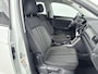 Volkswagen T-Roc 1.0 TSI Style | CLIMATE CONTROL | CRUISE CONTROL | PARKEERSENSOREN | NAVIGATIE | LMV | APPLE CARPLAY / ANDROID AUTO |