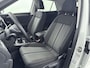 Volkswagen T-Roc 1.0 TSI Style | CLIMATE CONTROL | CRUISE CONTROL | PARKEERSENSOREN | NAVIGATIE | LMV | APPLE CARPLAY / ANDROID AUTO |