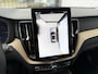 Volvo XC60 2.0 T6 Plug-in Hybrid AWD Ultra Dark | PHEV | Trekhaak | Luchtvering | Harman Kardon Audio | Head-up Display | 360 Graden Camera | Panoramadak | Stoelverwarming voor en achter | Keyless Entry | Elektrische Achterklep | Elektrisch Verstelbare Voorstoelen | Cruise Control Adaptief | BLIS | Google Navigatie | Apple Carplay | Android Auto