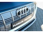 Audi E-tron 55 quattro Business edition Plus 95 kWh | Pano | ACC | HUD | B&O | Luchtvering | Stoelverwarming voor en achter | Trekhaak | Ambient | 360 | Clima achterin | Galaxisblauw metallic