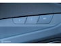 Audi E-tron 55 quattro Business edition Plus 95 kWh | Pano | ACC | HUD | B&O | Luchtvering | Stoelverwarming voor en achter | Trekhaak | Ambient | 360 | Clima achterin | Galaxisblauw metallic