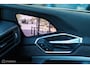 Audi E-tron 55 quattro Business edition Plus 95 kWh | Pano | ACC | HUD | B&O | Luchtvering | Stoelverwarming voor en achter | Trekhaak | Ambient | 360 | Clima achterin | Galaxisblauw metallic