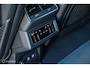 Audi E-tron 55 quattro Business edition Plus 95 kWh | Pano | ACC | HUD | B&O | Luchtvering | Stoelverwarming voor en achter | Trekhaak | Ambient | 360 | Clima achterin | Galaxisblauw metallic