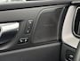 Volvo XC60 2.0 T6 Plug-in hybrid AWD R-Design | Long Range | Trekhaak | Parkeer Camera | Harman/Kardon | Adaptieve Cruise Control | Memory | All-Season banden | Dealeronderhouden |