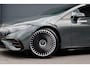 Mercedes-Benz EQS AMG 53 4MATIC+ 108 kWh | Manufaktur | Keramisch | Achterasbesturing | Hyperscreen | Carbon | HUD | Massage | Verwarmd Stuurwiel | Stoelventilatie | Luchtvering |