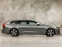 Volvo V90 2.0 T4 R-Design Automaat 190Pk (PANORAMADAK, HARMAN/KARDON, MEMORY SEATS, APPLE CARPLAY, CAMERA, STOELVERWARMING, LEDER, NIEUWE APK, NIEUWSTAAT)
